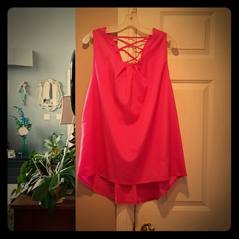 Cross back tank top with a silky cooling material